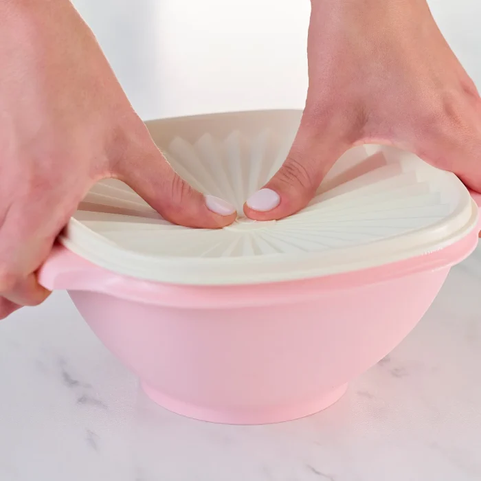 Tupperware Heritage Collection Lid press