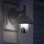 Lorex 2K Wi-Fi Smart Security Camera Lightbulb, 2-pack